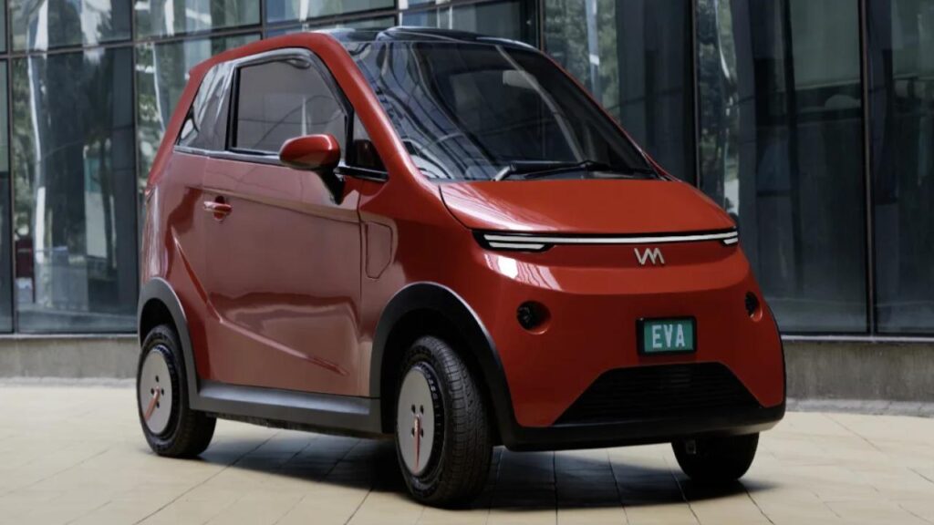 पेट्रोल-डीजल की छुट्टी! मात्र ₹3.25 लाख में आई धूप से चलने वाली कार, चार्जिंग की भी टेंशन नहीं, माइलेज जानकर चौंक जाएंगे